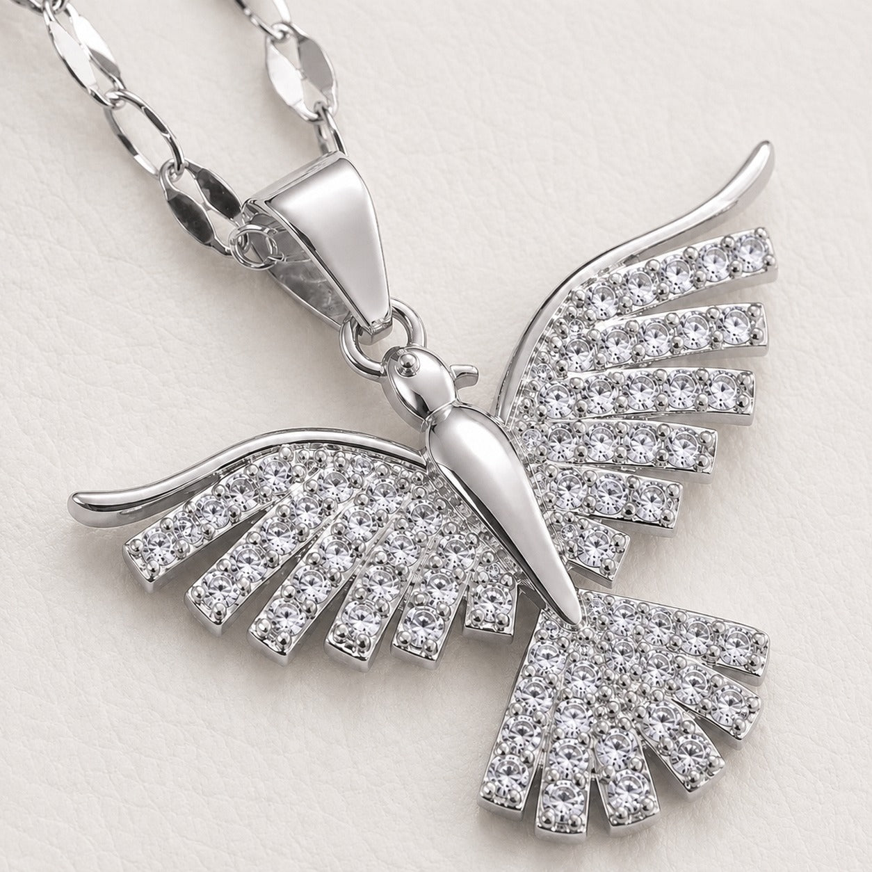 Collar Espíritu Santo – Joya de Fe y Protección