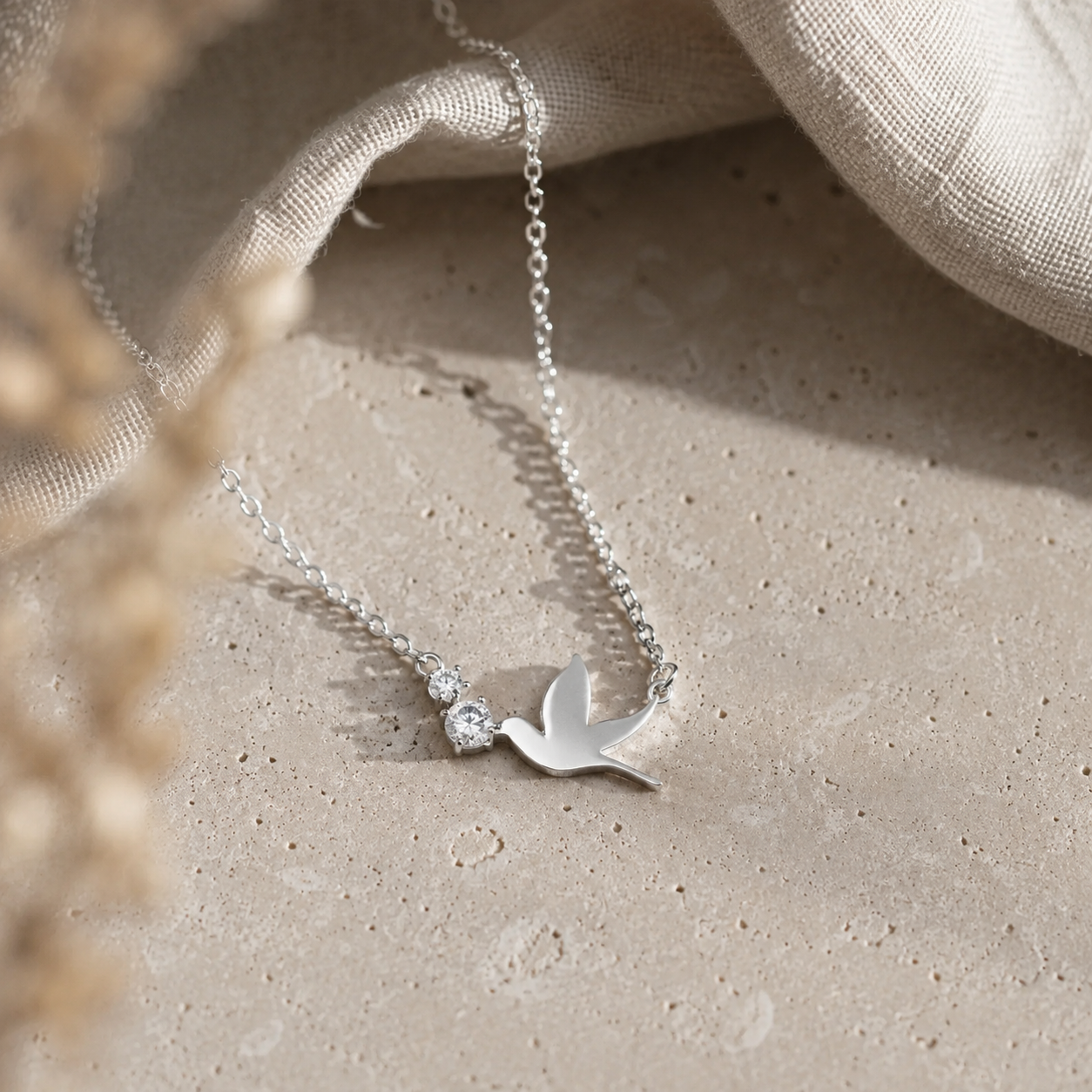 Collar Espíritu Bendito – Gotas de Fe y Esperanza
