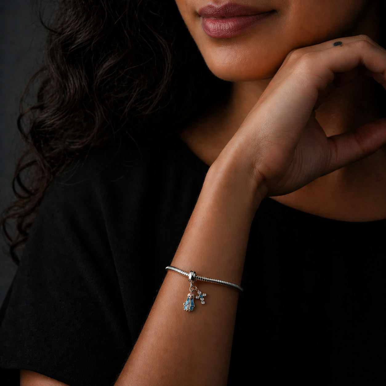 Dije Nuestra Señora de las Gracias — Plata 925