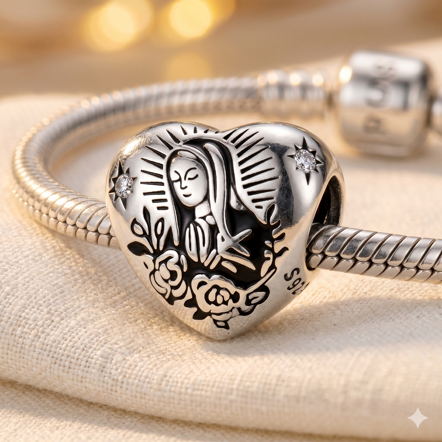 Dije Virgen de Guadalupe Patrona — Plata 925